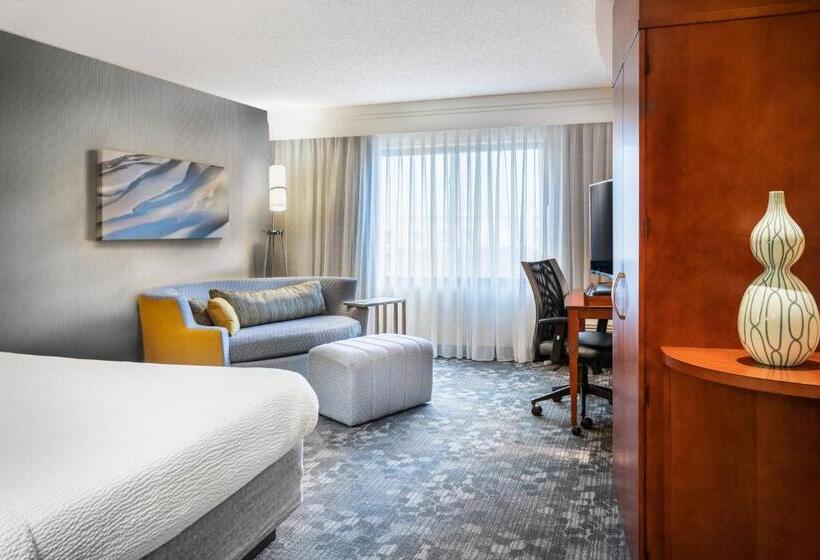 Стандартный Номер Кровать Кинг, Courtyard By Marriott Denton