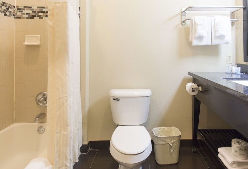 Люкс 2 Спальни, Red River Inn And Suites