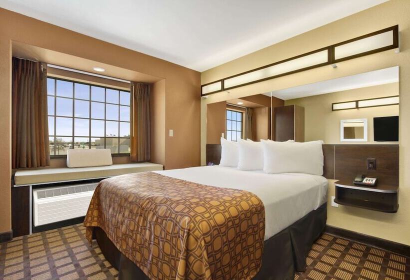 Люкс Адаптированный для Инвалидов, Microtel Inn & Suites By Wyndham Buda Austin South