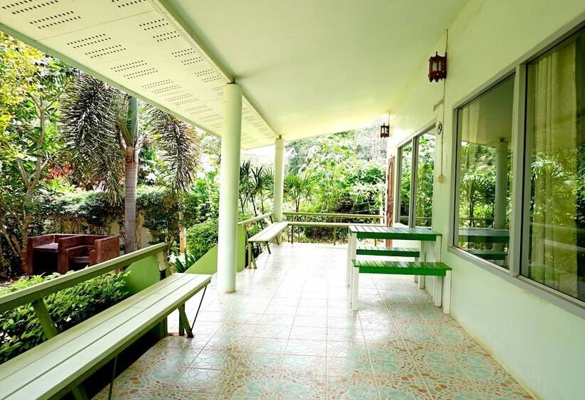 اتاق لوکس, Baan Lung Yod Resort Keangkrachan