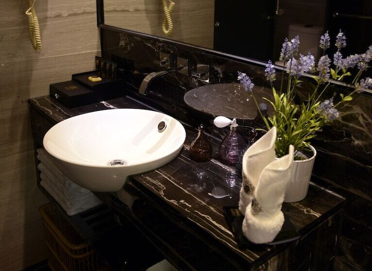 Номер Executive, La Perle International Hotel   Free Shuttle Between Hotel And Exhibition Center During Canton Fair &