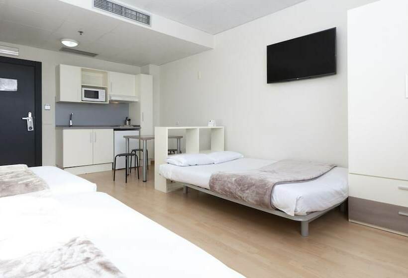 Habitación Familiar, Vertice Roomspace