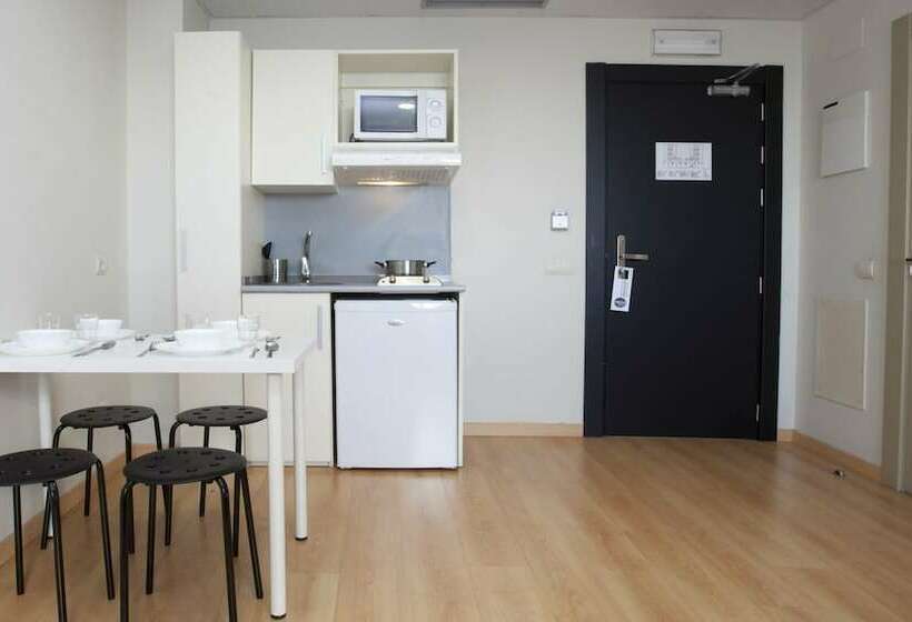Habitación Familiar, Vertice Roomspace