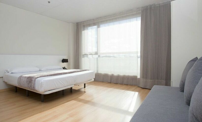 Habitación Superior, Vertice Roomspace