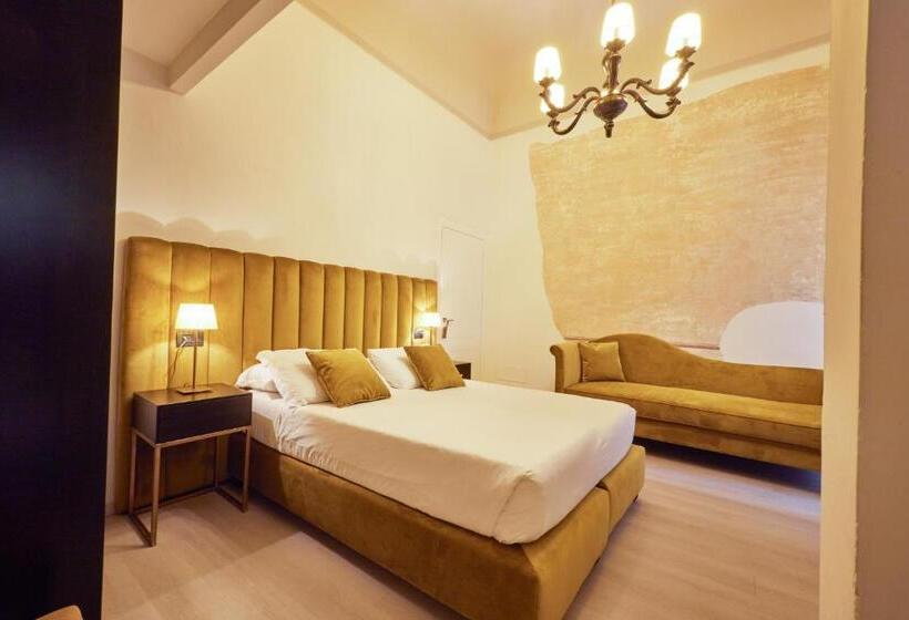اتاق سوپریور با تخت بزرگ, Residenza Maglioni Al Battistero