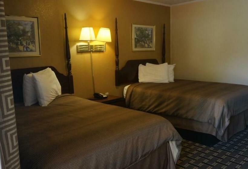 스탠다드 룸 더블 침대 2개, Budget Inn Malvern