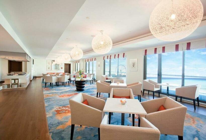 Номер Клуб Вид на Море, Ja Ocean View Hotel, Jumeirah Beach Dubai
