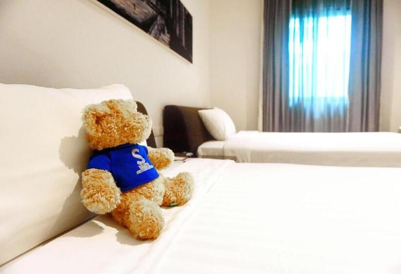 اتاق لوکس, S33 Compact Sukhumvit