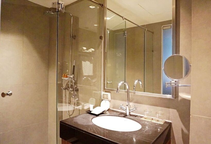 اتاق لوکس, S33 Compact Sukhumvit