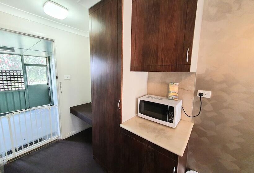 Номер Стандарт, The Aston Motel Tamworth