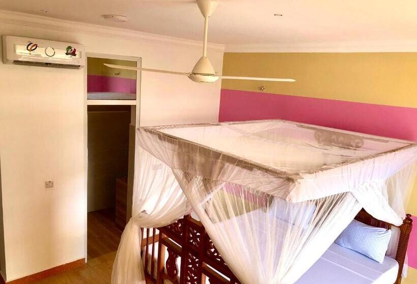 Трехместный Номер Deluxe Вид на Море, Villa Vanilla Kendwa