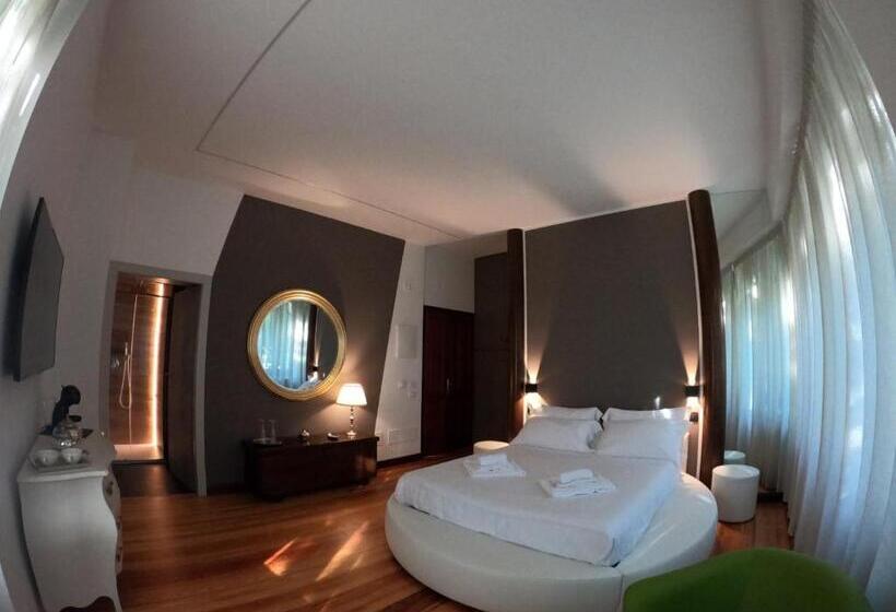 Полулюкс с Балконом, La Villa Charme & Pleasure