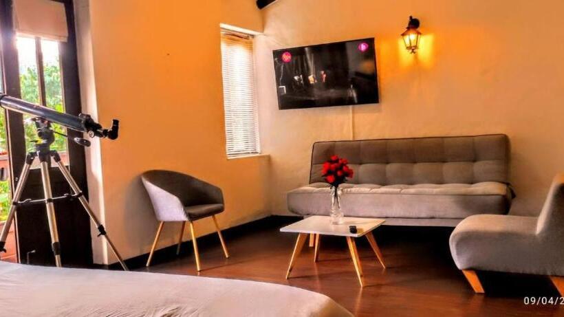 家庭间, Hostal Boutique Nariño Plaza