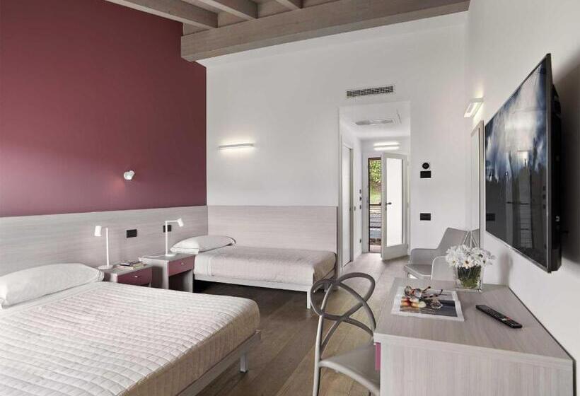 Трехместный Номер Комфорт, Residence Caffe Maya
