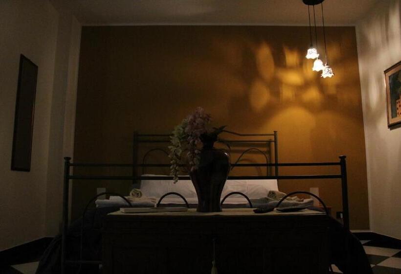 اتاق استاندارد با چشم‌انداز باغ, Mediterraneo B&b