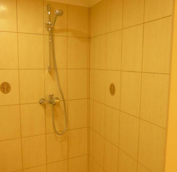 اتاق راحتی سه تخته, Viva Pirita Hostel