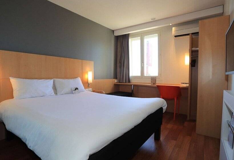 Номер Стандарт Двуспальная Кровать, Ibis Aurillac