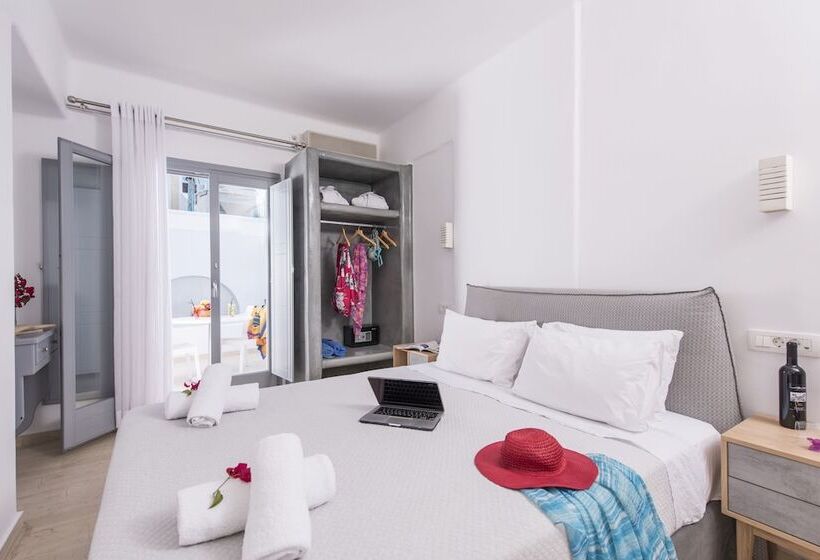 Люкс Повышенной Комфортности, Blue Waves Suites & Apartments