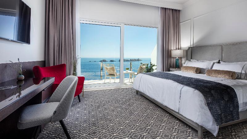 اتاق استاندارد با بالکن و چشم‌انداز دریا, Royal Palm