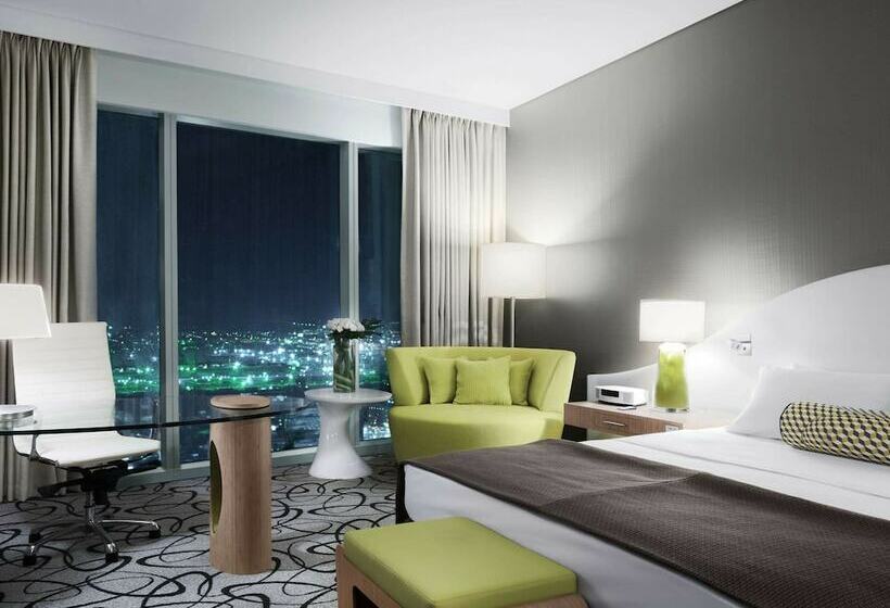 Номер Deluxe с Видом, Sofitel Dubai Downtown