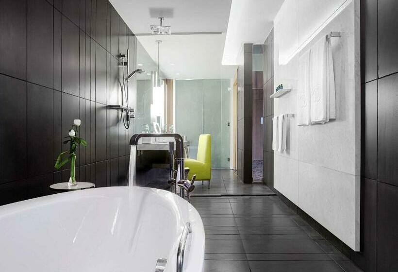 Семейный Номер Deluxe, Sofitel Dubai Downtown