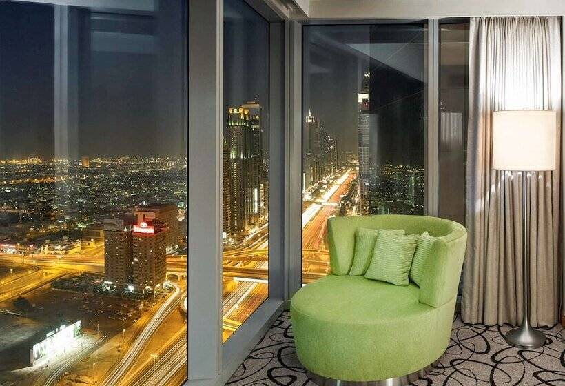 Клубный люкс с видом, Sofitel Dubai Downtown