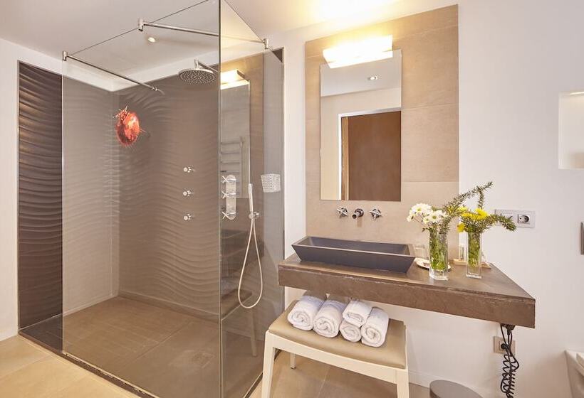Люкс Superior, Bennoc Petit Hotel   Only Adults