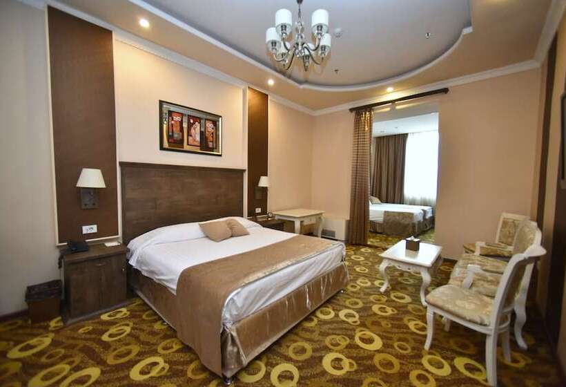 주니어 스위트, Imperial Palace Hotel Yerevan