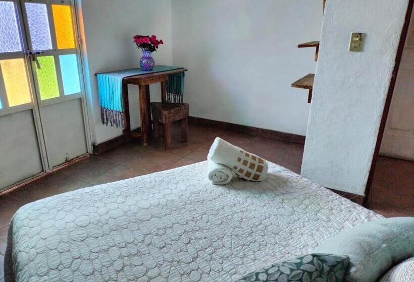 标准间带阳台, Mi Atardecer En Tepoz, Hostal