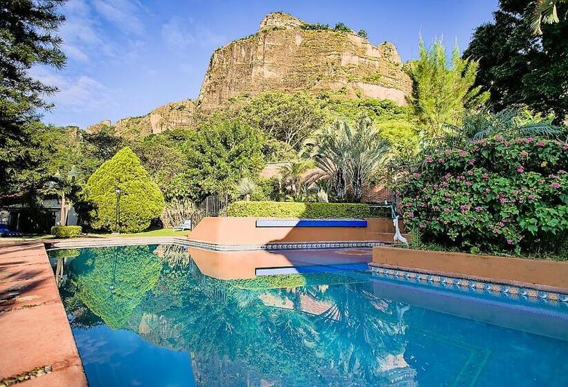 اتاق استاندارد با چشم‌انداز استخر, Casa Jacobina Tepoztlán