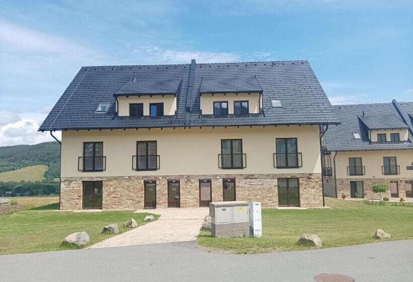 Апартаменты 1 Спальня Вид на Сад, Apartmány Buková Hora, Apartmány Přímo U Sjezdovky