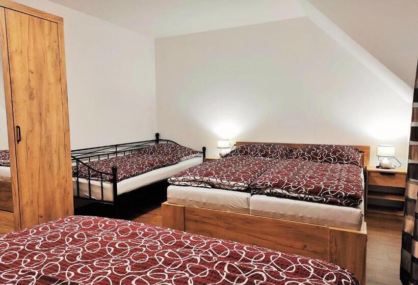 Апартаменты 1 Спальня Вид на Сад, Apartmány Buková Hora, Apartmány Přímo U Sjezdovky