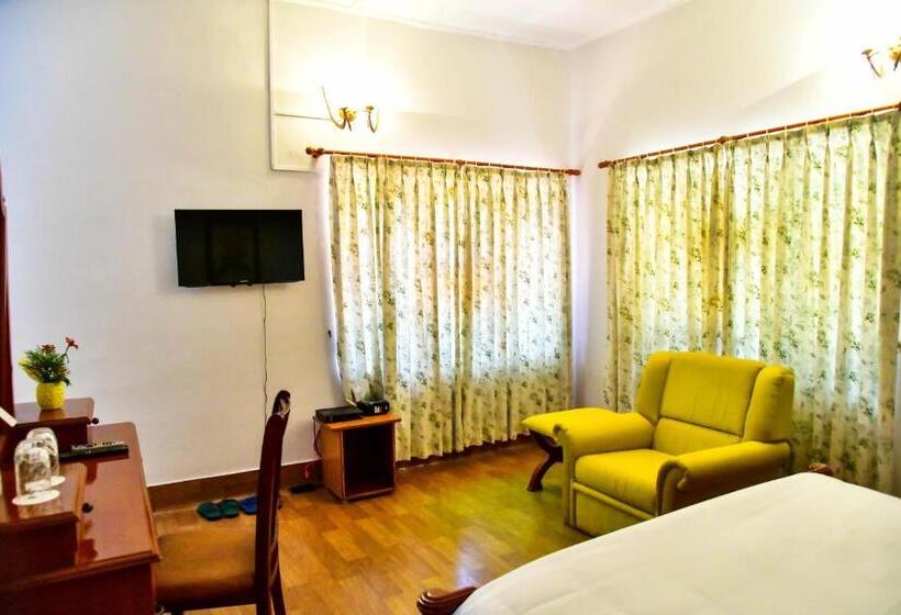 Вилла 3 Спальни, Niraamaya Blue Mountain  Chikmagalur