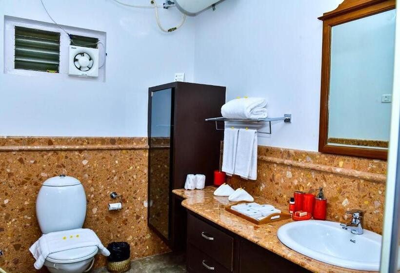 Вилла 3 Спальни, Niraamaya Blue Mountain  Chikmagalur