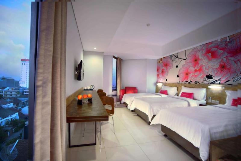 Номер Стандарт Трехместный, Favehotel   Pantai Losari Makassar