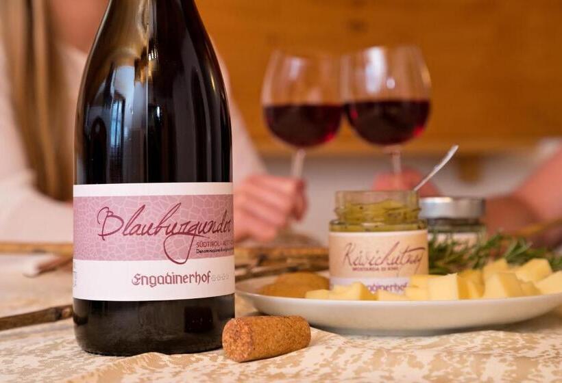 Апартаменты 1 Спальня Вид на Бассейн, Engadiner Apartments & Wines