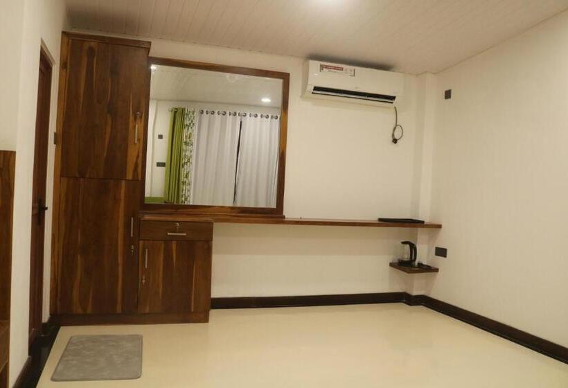 اتاق خانوادگی با چشم‌انداز کوه, New Sandra Guesthouse