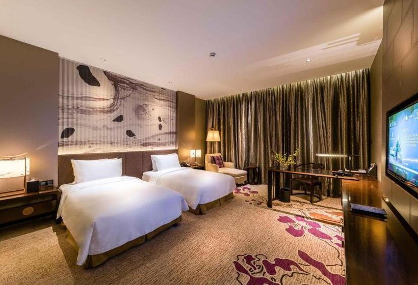 Номер Deluxe, Citic Pacific Zhujiajiao Jin Jiang