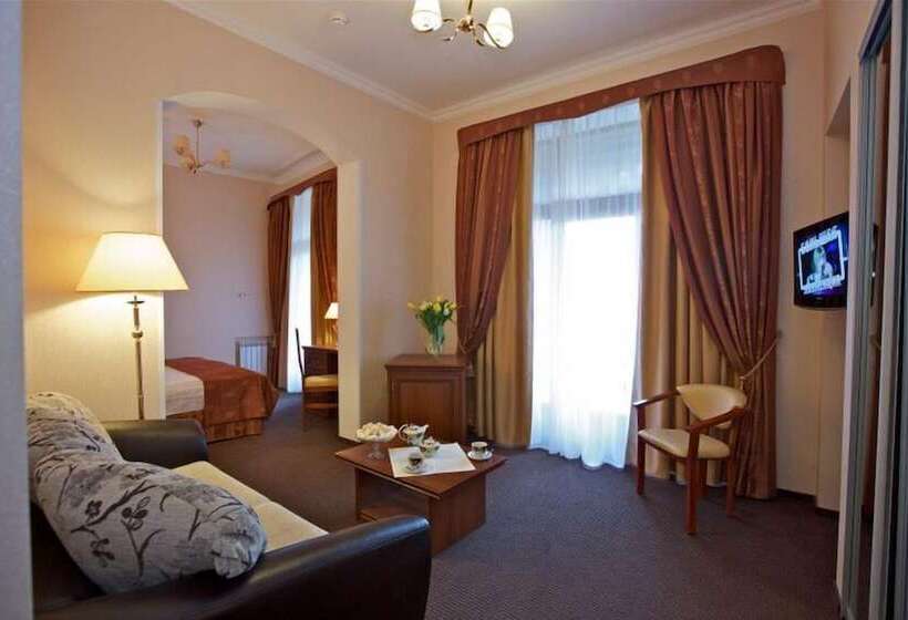 Полулюкс, Metallurg Health Resort