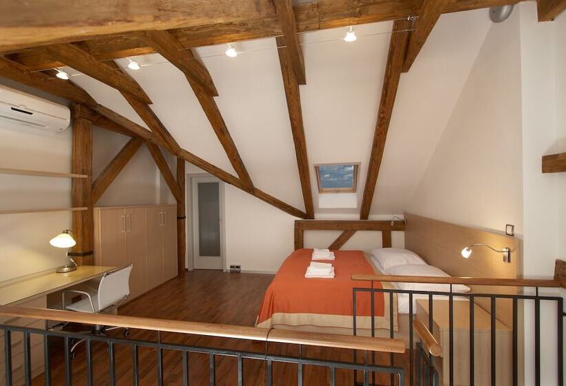 带2个卧室的公寓, Residence U černé Věže české Budějovice