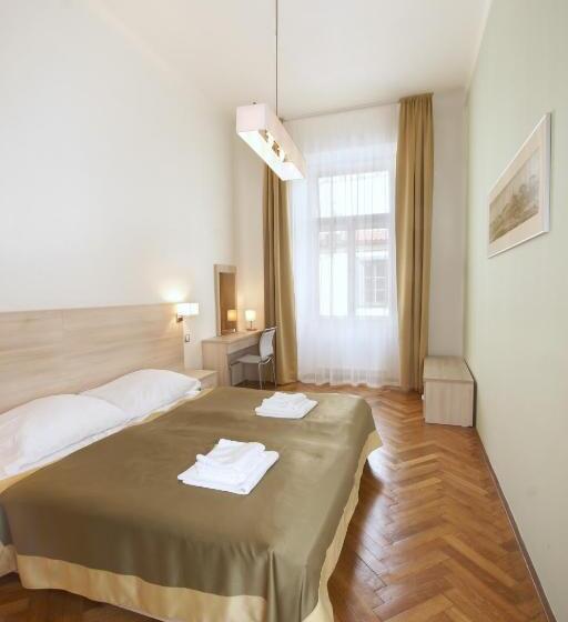 带2个卧室的公寓, Residence U černé Věže české Budějovice