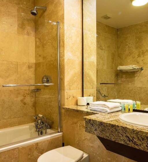 Семейный Номер, Westport Country Lodge