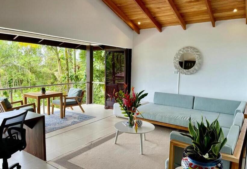 带阳台套房, Oxygen Jungle Villas & Spa