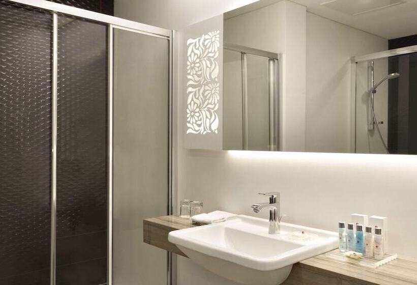 套房, Ramada Hotel & Suites By Wyndham Izmir Kemalpasa