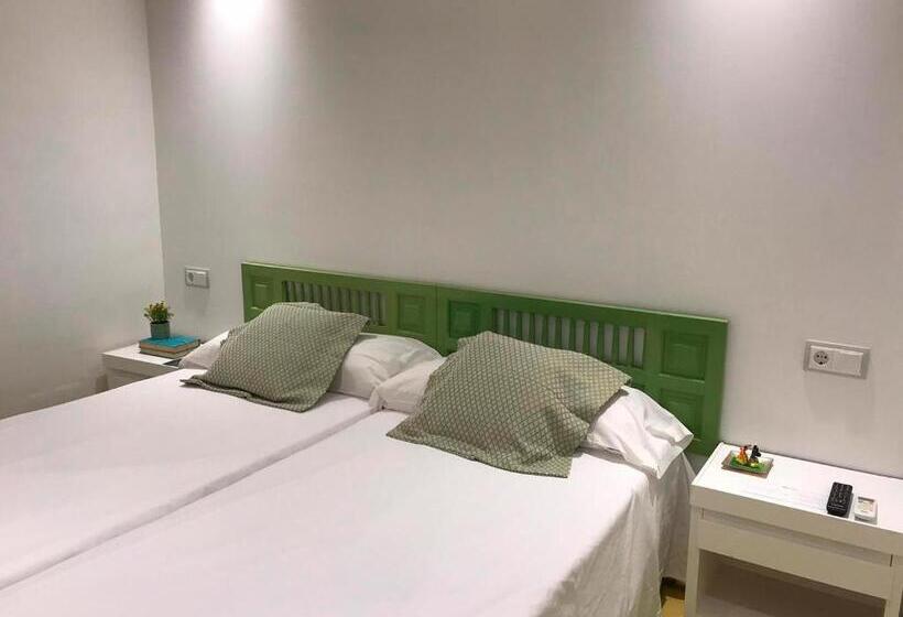 스탠다드 룸, Hostal Leon Dormido