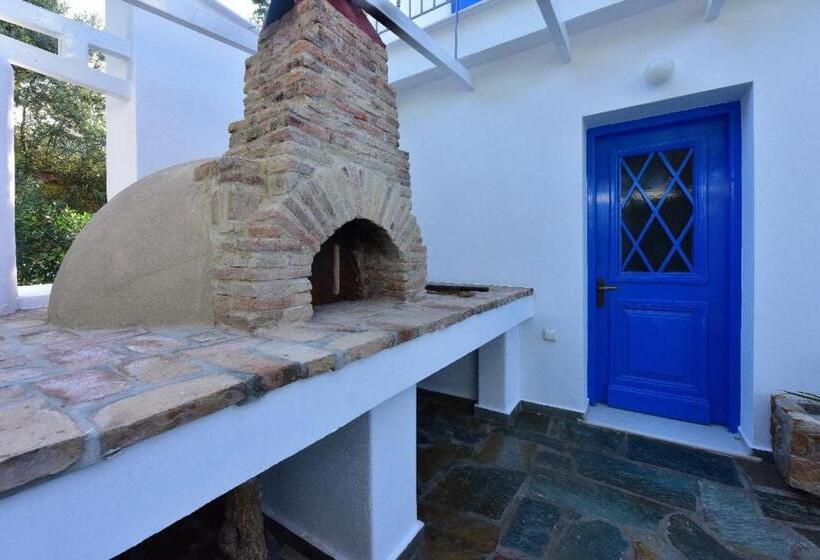 سوییت, Limnionas Bay Village