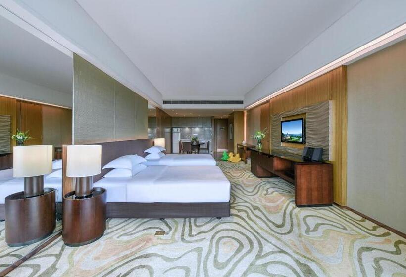 Номер Deluxe Вид на Горы, Mission Hills Hotel Resorts Dongguan