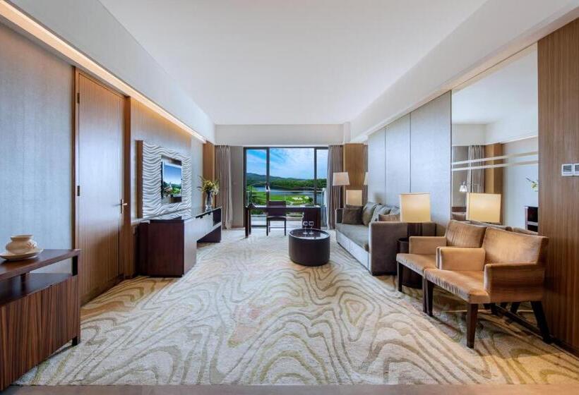Люкс Повышенной Комфортности, Mission Hills Hotel Resorts Dongguan