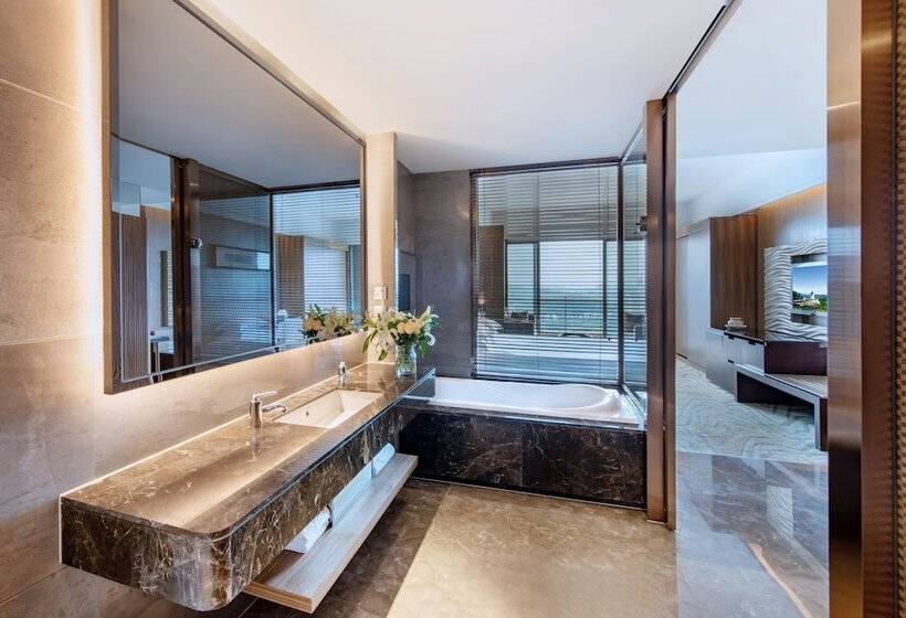 Номер Deluxe Вид на Озеро, Mission Hills Hotel Resorts Dongguan