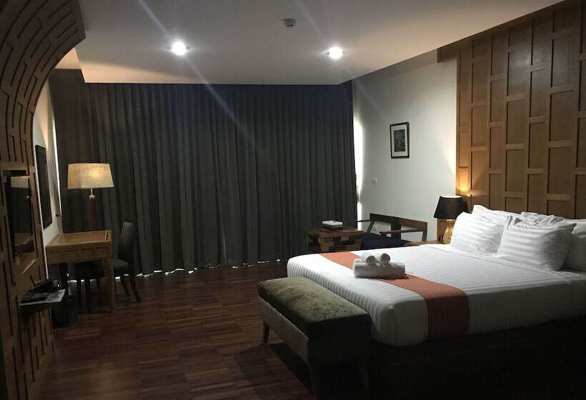 주니어 스위트, Taman Resort